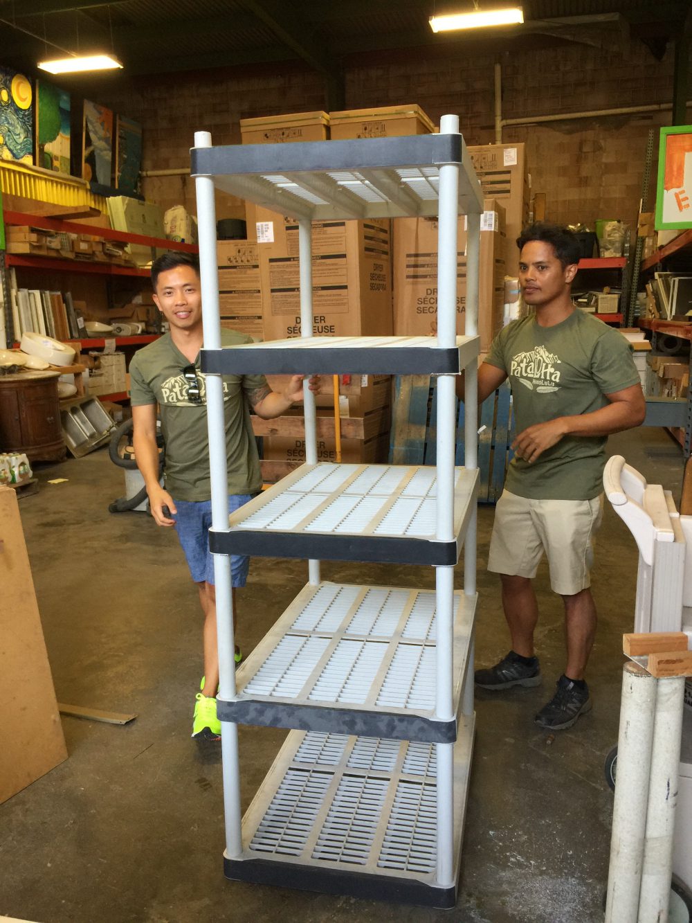 Helps Improve Hawaii With Habitat For Humanity